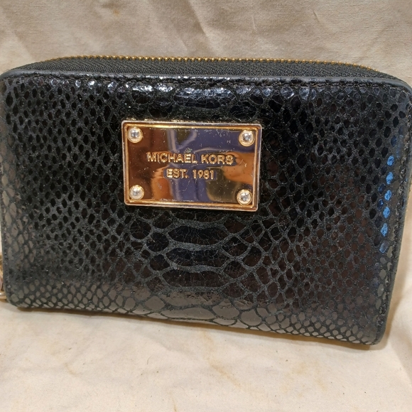 Michael kors wristlet wallet - Picture 4 of 7